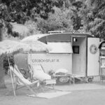 Fotobox & Fotocamper Erfurt - Daniela Tapliuc - Der Fotocamper zum Verleih mit integrierter Fotobox und tollen Requisiten